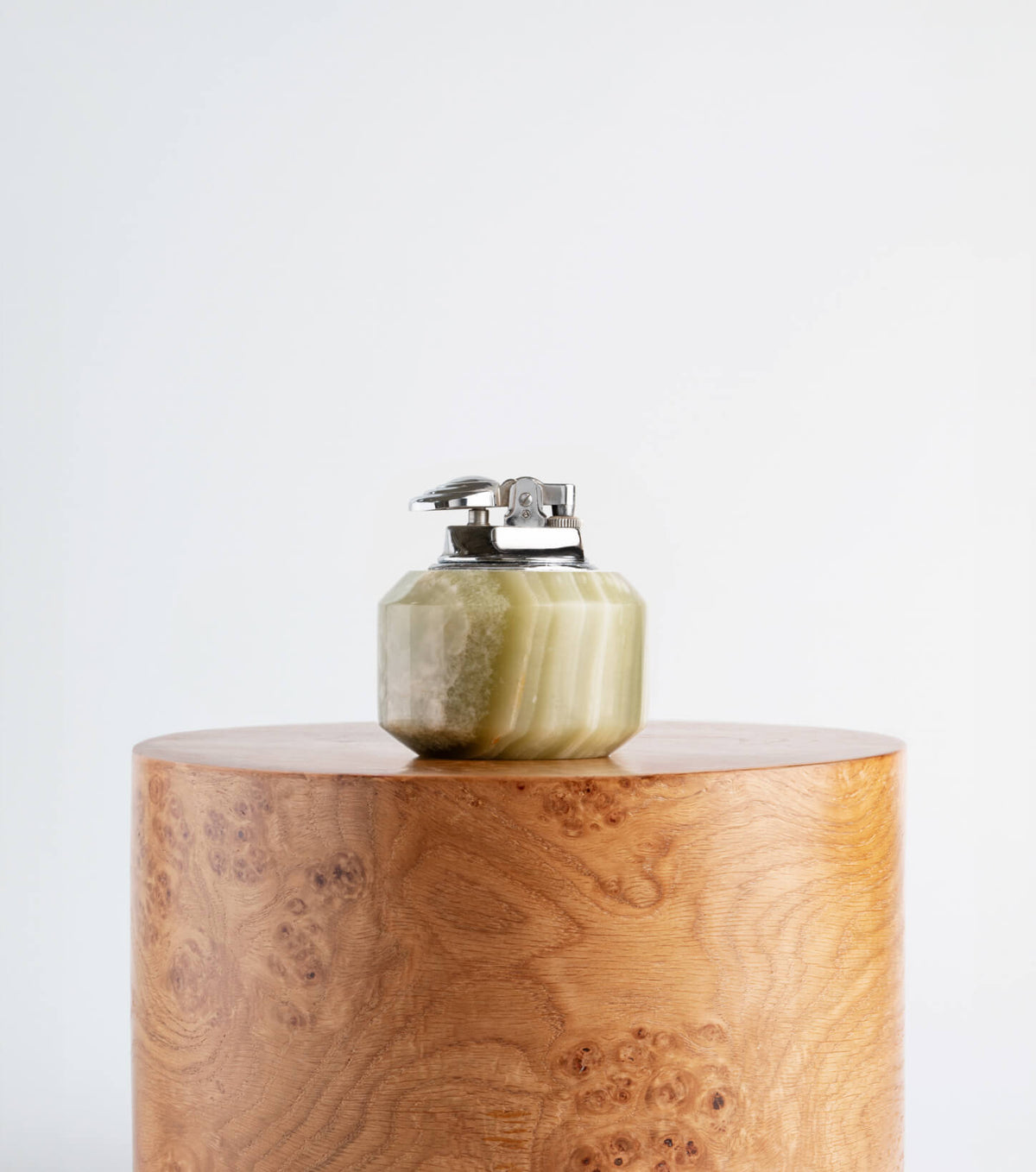 Onyx House Lighter