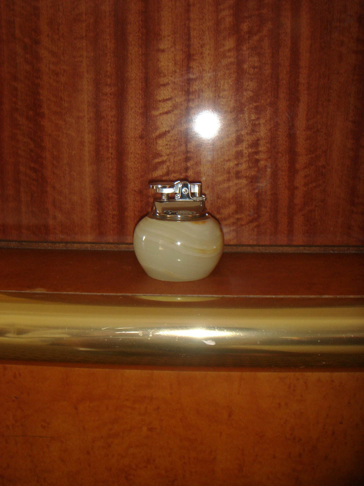 The Onyx Halo House Lighter