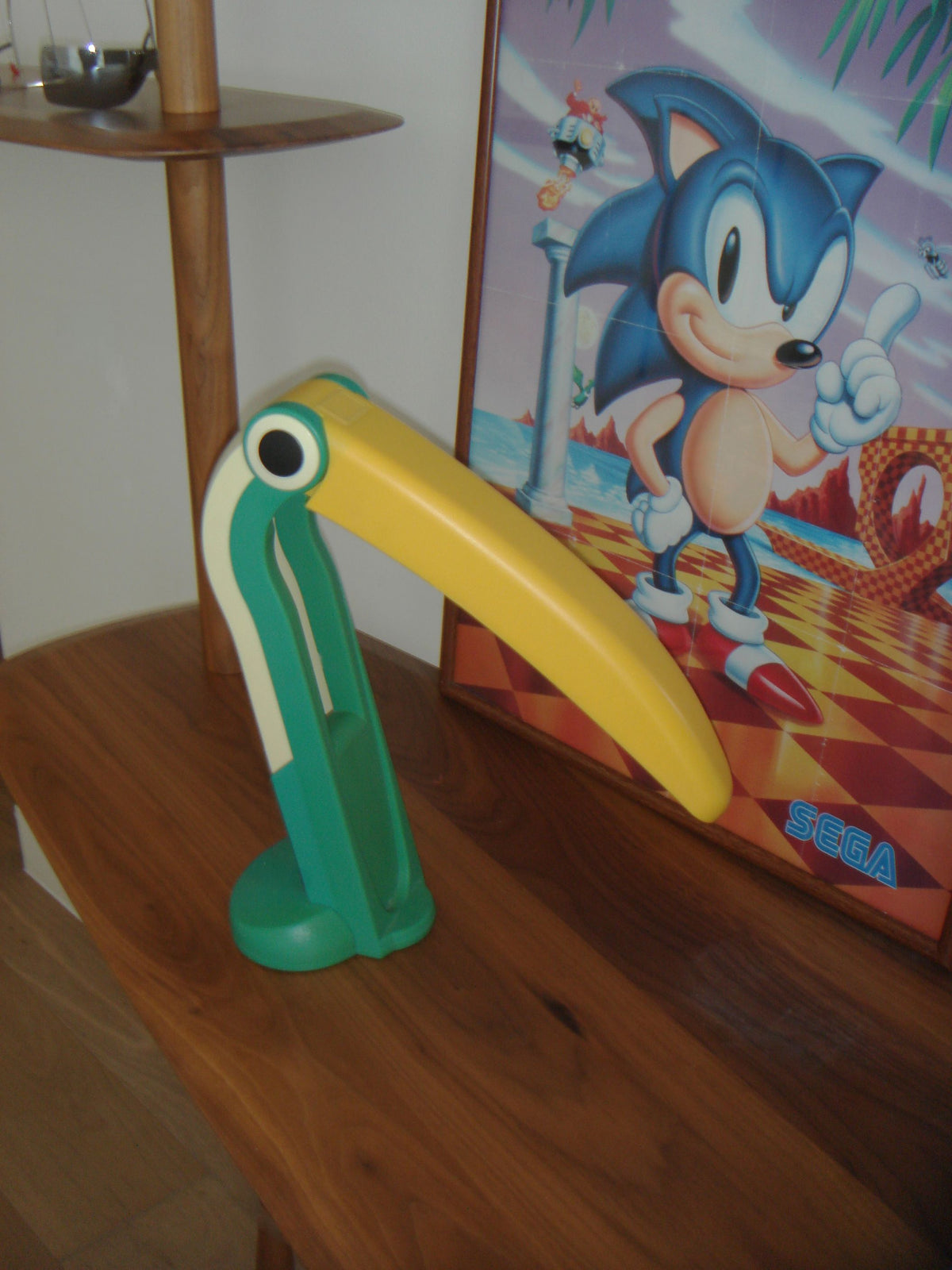 The Toucan Table Lamp